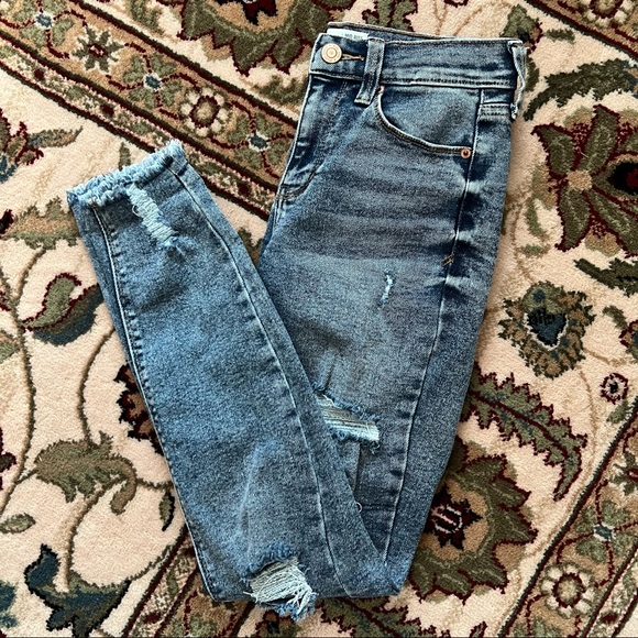 Mudd Denim - mudd / mid rise vintage skinny distressed blue jeans size 3 juniors
